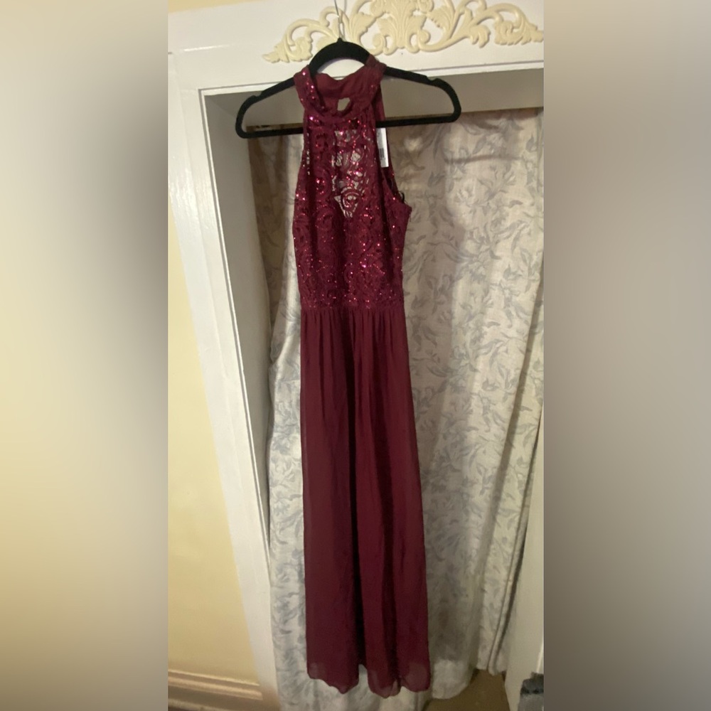 Speechless Dress Sz: 7. Perfect Holiday Dress in merlot red. Brand new with tag.